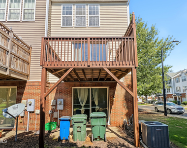 1672 Brook Fern Way - Photo Thumbnail 18