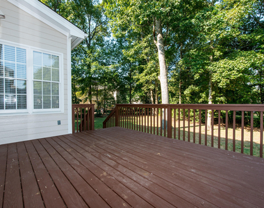 509 Autumngate Drive - Photo Thumbnail 11