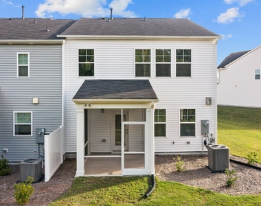 4908 Oolite Street - Photo Thumbnail 3