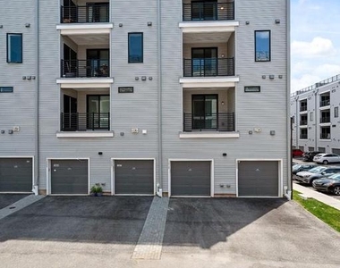 1010 Morton Aly Alley - Photo Thumbnail 32