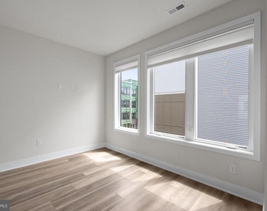 1010 Morton Aly Alley - Photo Thumbnail 11