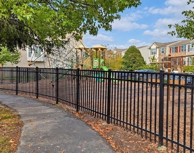 129 Hudson Drive - Photo Thumbnail 22