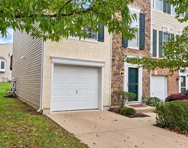 129 Hudson Drive - Photo Thumbnail 2