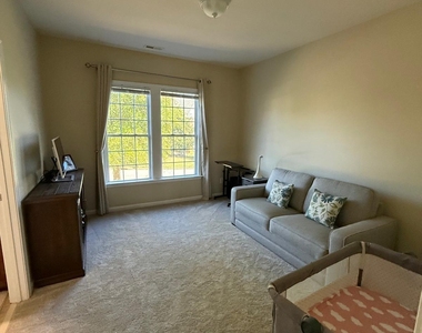 101 Stanza Court - Photo Thumbnail 17