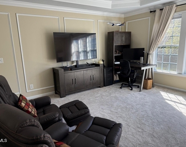 101 Stanza Court - Photo Thumbnail 6