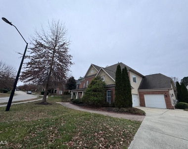 101 Stanza Court - Photo Thumbnail 1