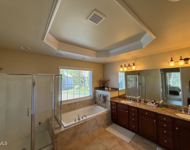 101 Stanza Court - Photo Thumbnail 13