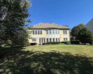 101 Stanza Court - Photo Thumbnail 48