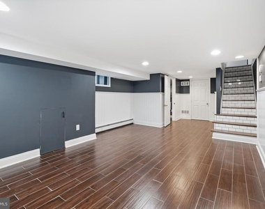 228 Stanley Avenue - Photo Thumbnail 12