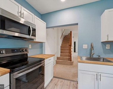 5530 Pennell Road - Photo Thumbnail 12