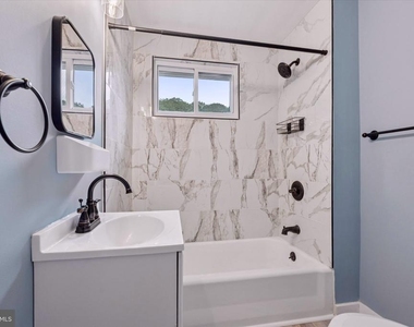 5530 Pennell Road - Photo Thumbnail 17