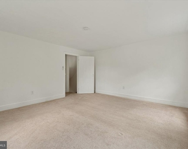 5530 Pennell Road - Photo Thumbnail 14