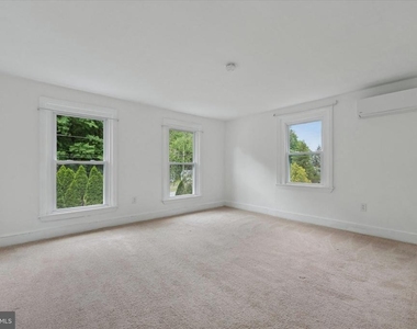 5530 Pennell Road - Photo Thumbnail 13