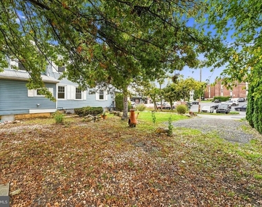 18 Spring Street - Photo Thumbnail 21