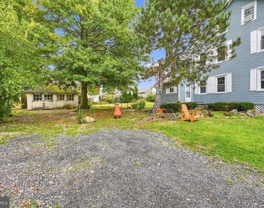 18 Spring Street - Photo Thumbnail 19