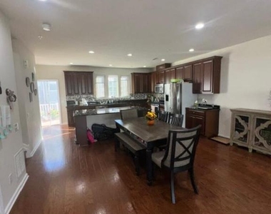 19 Addison Lane - Photo Thumbnail 13