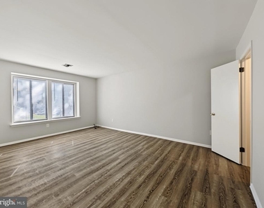 2-36 Aspen Way W - Photo Thumbnail 11