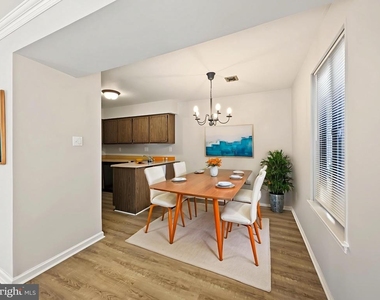 2-36 Aspen Way W - Photo Thumbnail 7