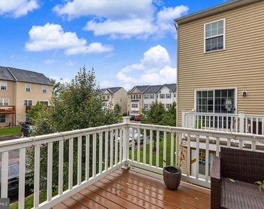 154 Mercer Court - Photo Thumbnail 15