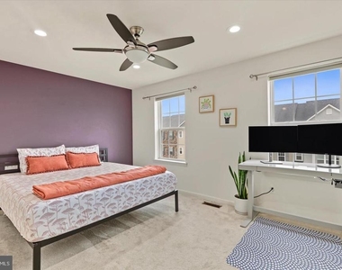 154 Mercer Court - Photo Thumbnail 7
