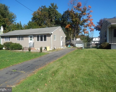 428 Ewingville Road Road - Photo Thumbnail 2