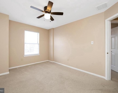 302 Allens Lane - Photo Thumbnail 22