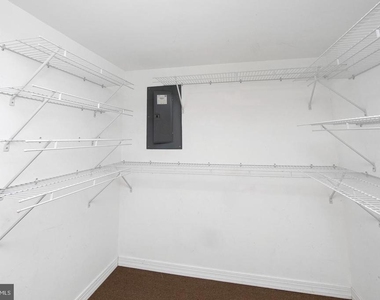 302 Allens Lane - Photo Thumbnail 31