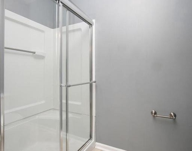 302 Allens Lane - Photo Thumbnail 19