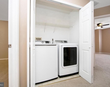 302 Allens Lane - Photo Thumbnail 25