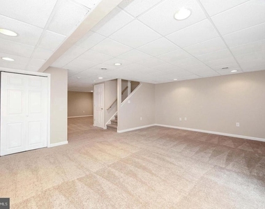 302 Allens Lane - Photo Thumbnail 26