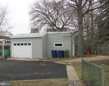 516 Morgan Avenue - Photo Thumbnail 7