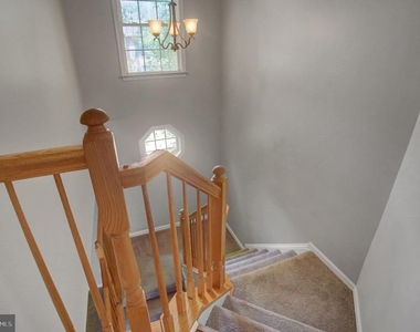 1153 Lindsay Lane - Photo Thumbnail 33