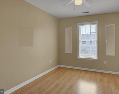 1153 Lindsay Lane - Photo Thumbnail 28