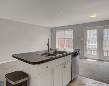 1153 Lindsay Lane - Photo Thumbnail 19