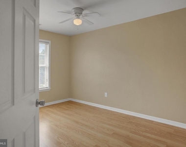 1153 Lindsay Lane - Photo Thumbnail 30