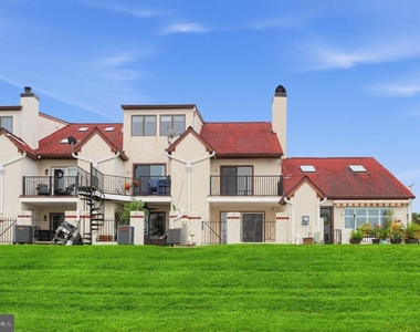7 Queen Victoria Way - Photo Thumbnail 33