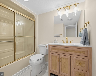 7 Queen Victoria Way - Photo Thumbnail 25