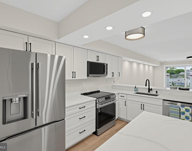 7 Queen Victoria Way - Photo Thumbnail 17