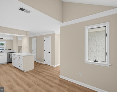 7 Queen Victoria Way - Photo Thumbnail 20