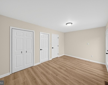 7 Queen Victoria Way - Photo Thumbnail 24