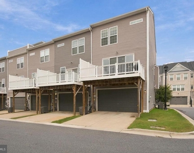 2653 Sierra Nevada Avenue - Photo Thumbnail 24