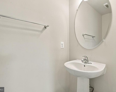 2653 Sierra Nevada Avenue - Photo Thumbnail 10