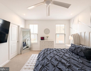 7012 Gladebrook Road - Photo Thumbnail 20