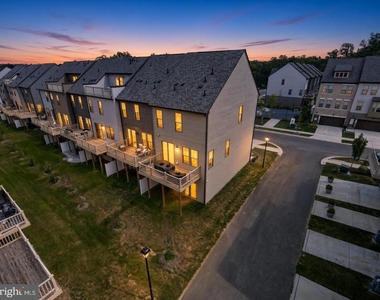 7012 Gladebrook Road - Photo Thumbnail 41