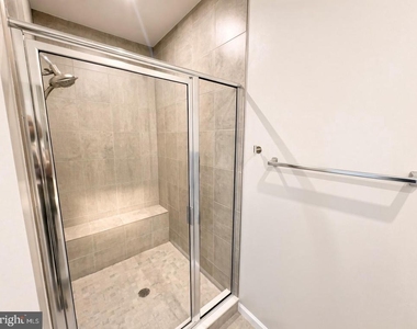 7012 Gladebrook Road - Photo Thumbnail 22