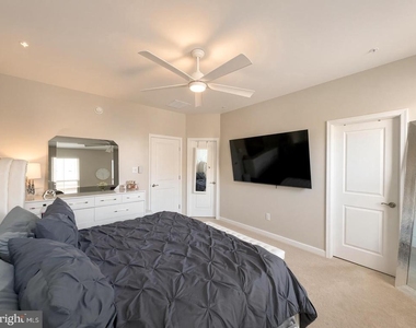 7012 Gladebrook Road - Photo Thumbnail 19