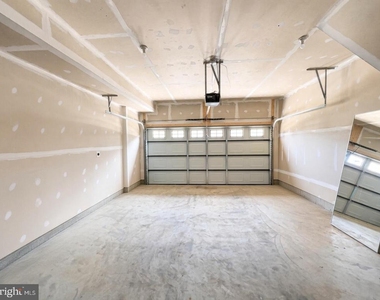 7012 Gladebrook Road - Photo Thumbnail 32