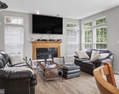 4803 Daisey Creek Terrace - Photo Thumbnail 9