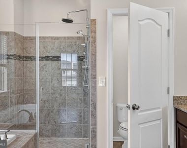 510 Overlook Park Drive - Photo Thumbnail 18