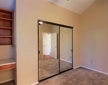 908 Poplar St - Photo Thumbnail 4